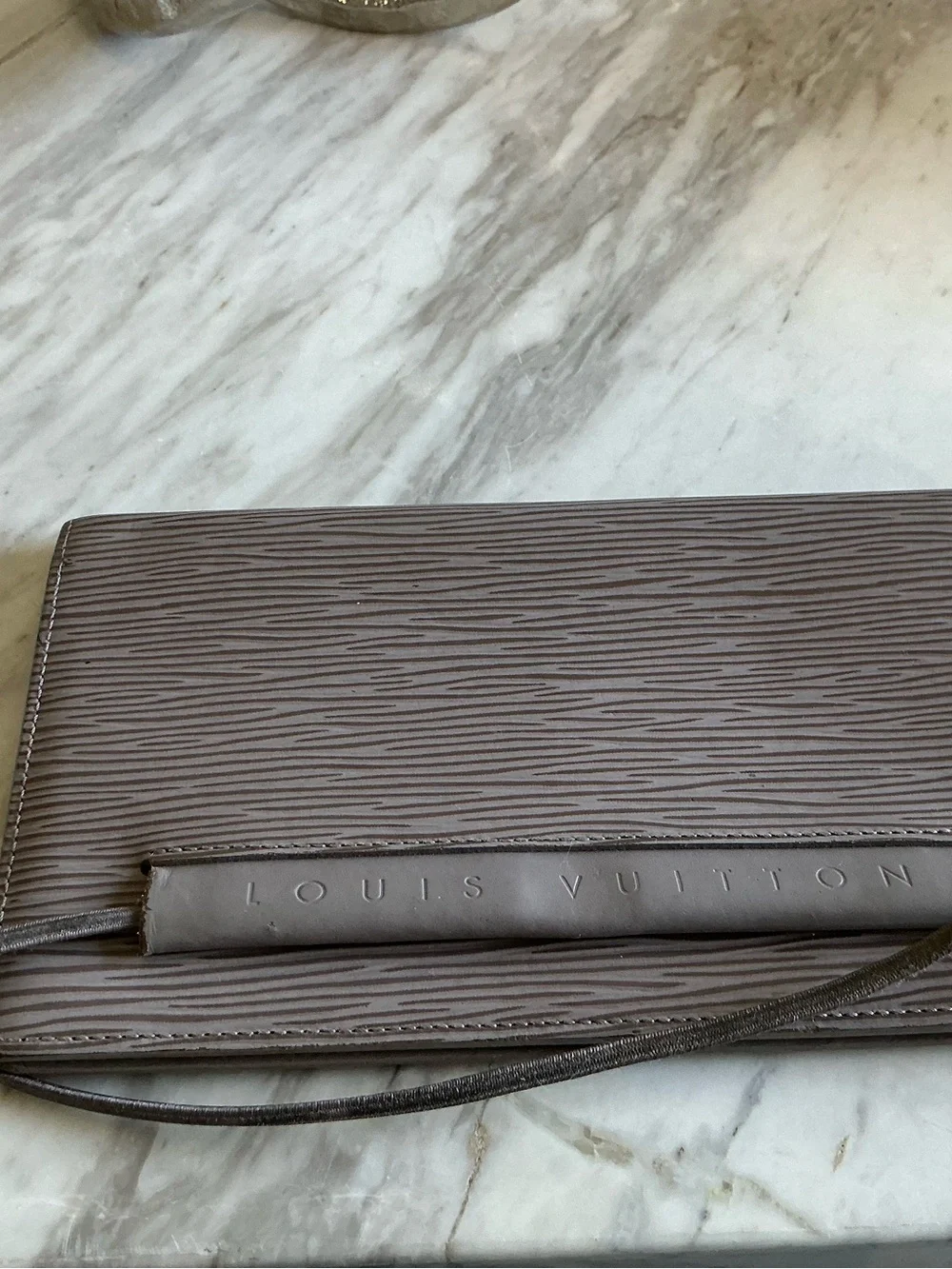 Louis Vuitton Epi Leather Envelope Clutch - Lilac Grey